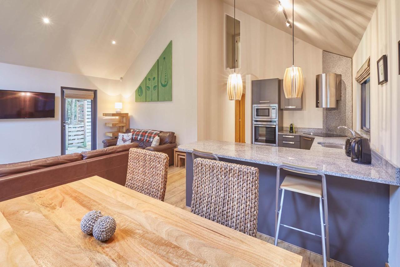 Host & Stay - Simon Howe Lodge Whitby Extérieur photo